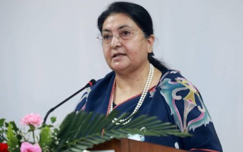 एमाले स्थायी कमिटीः वरिष्ठ नेता भण्डारीको शपथ